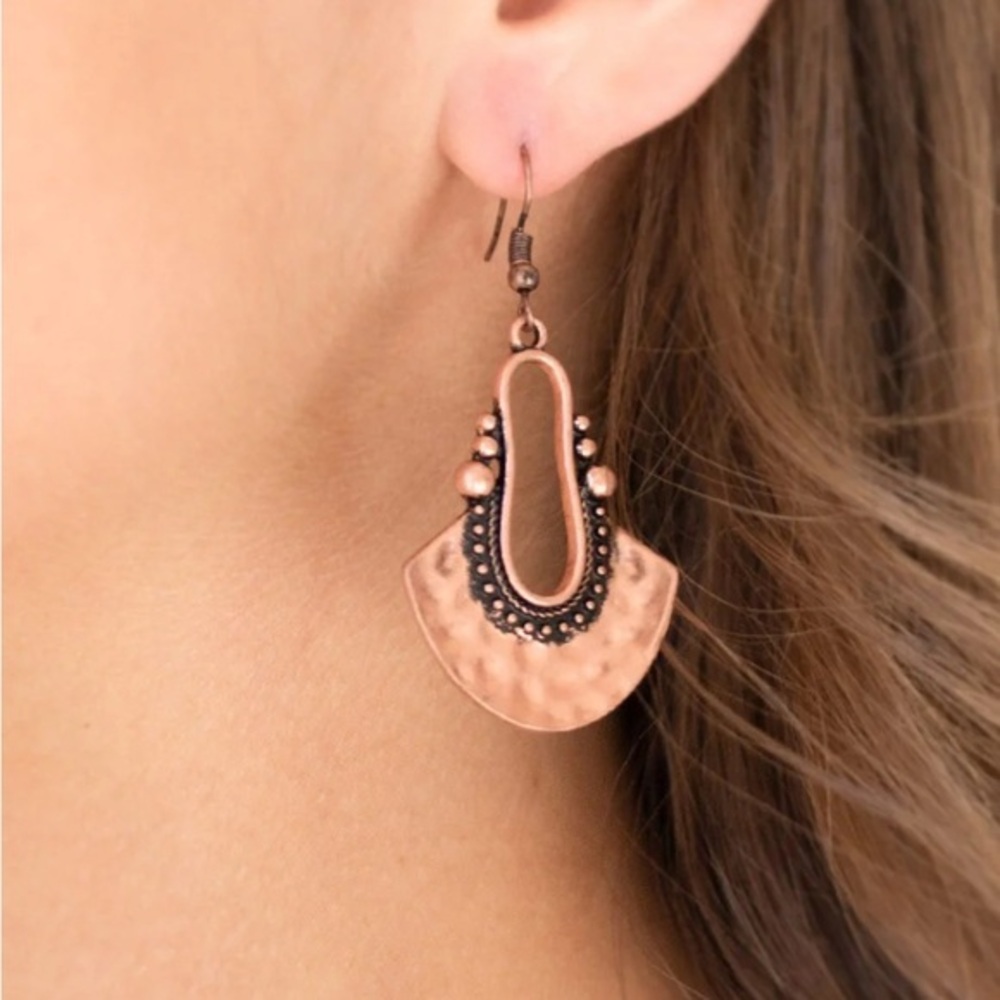 🫶🏻 Paparazzi When in Cusco Copper Earrings